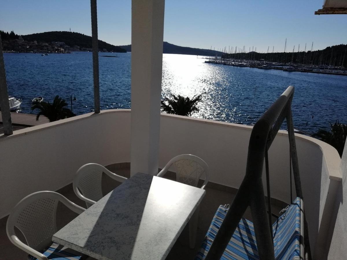 Apartments Marija - By The Sea Rogoznica  Eksteriør billede