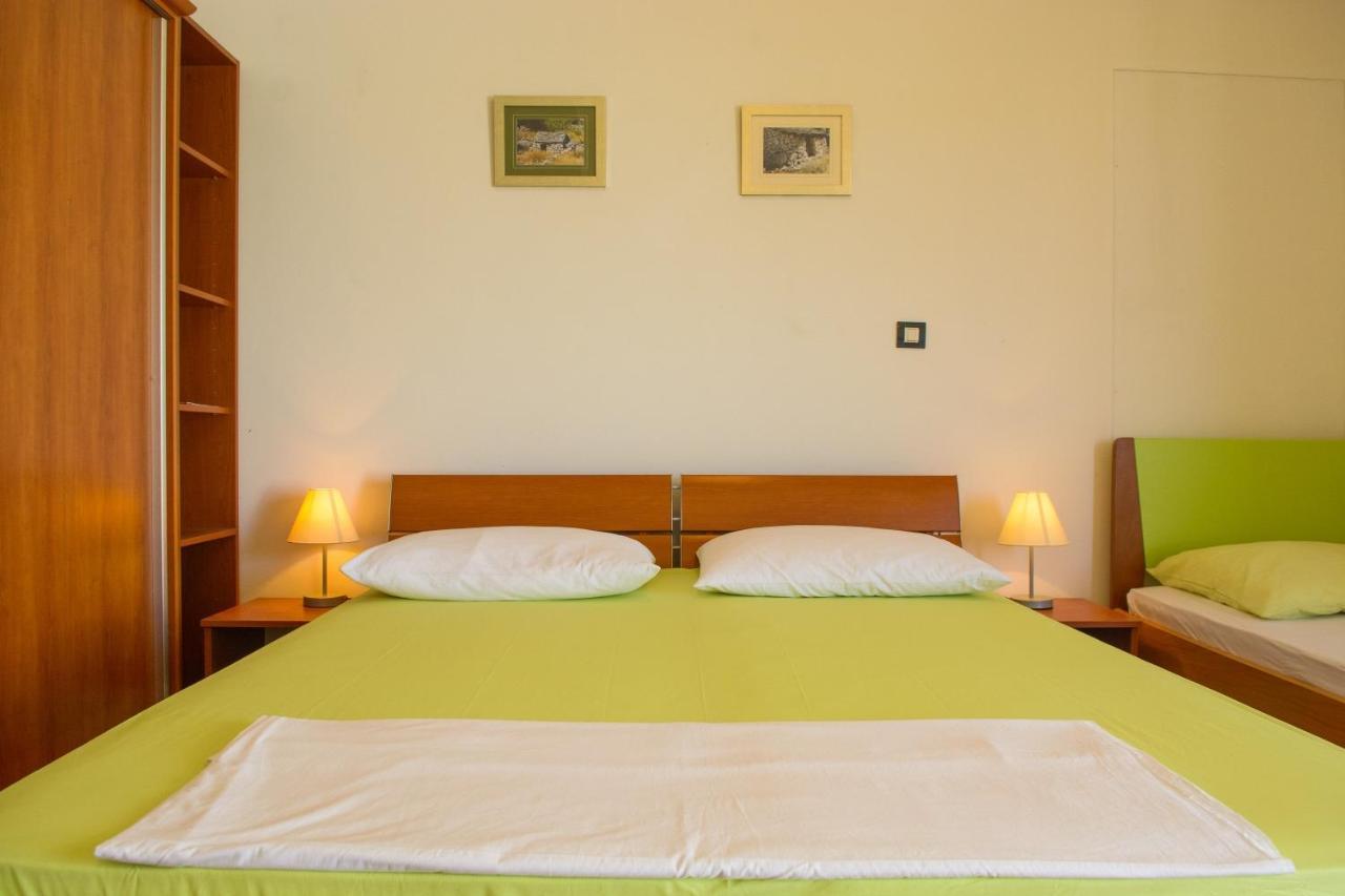 Apartments Marija - By The Sea Rogoznica  Eksteriør billede