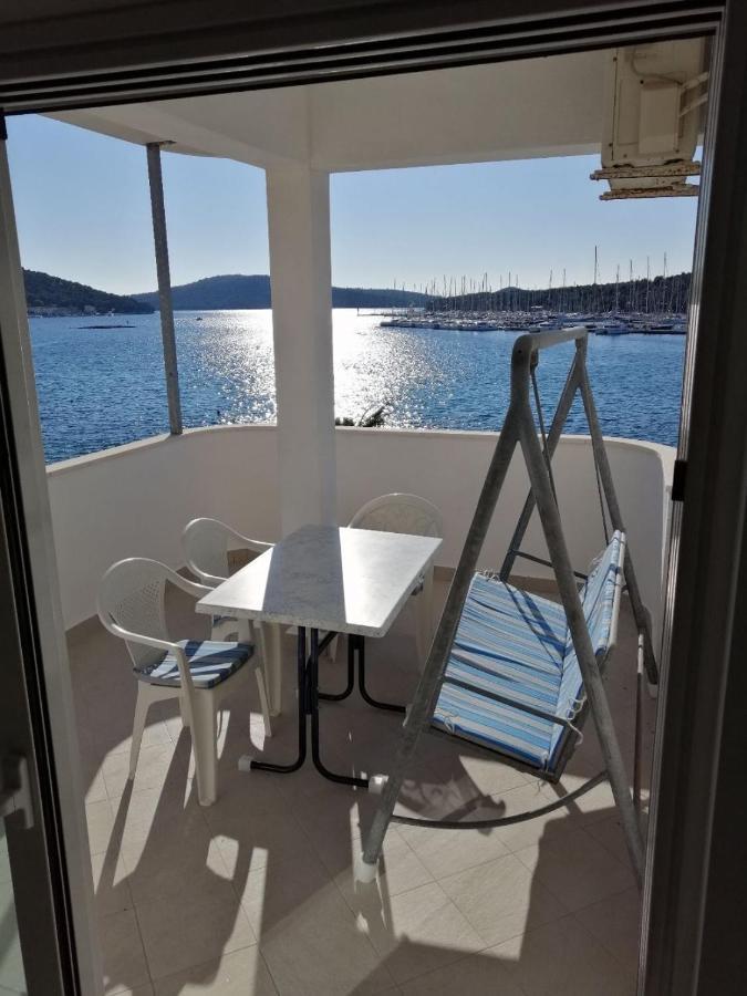 Apartments Marija - By The Sea Rogoznica  Eksteriør billede